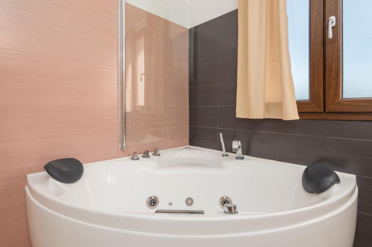 Seahouserent Cannigione Buitenkant foto
